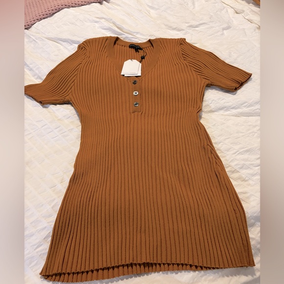 Universal Standard. Size 18/20 top - Picture 2 of 8